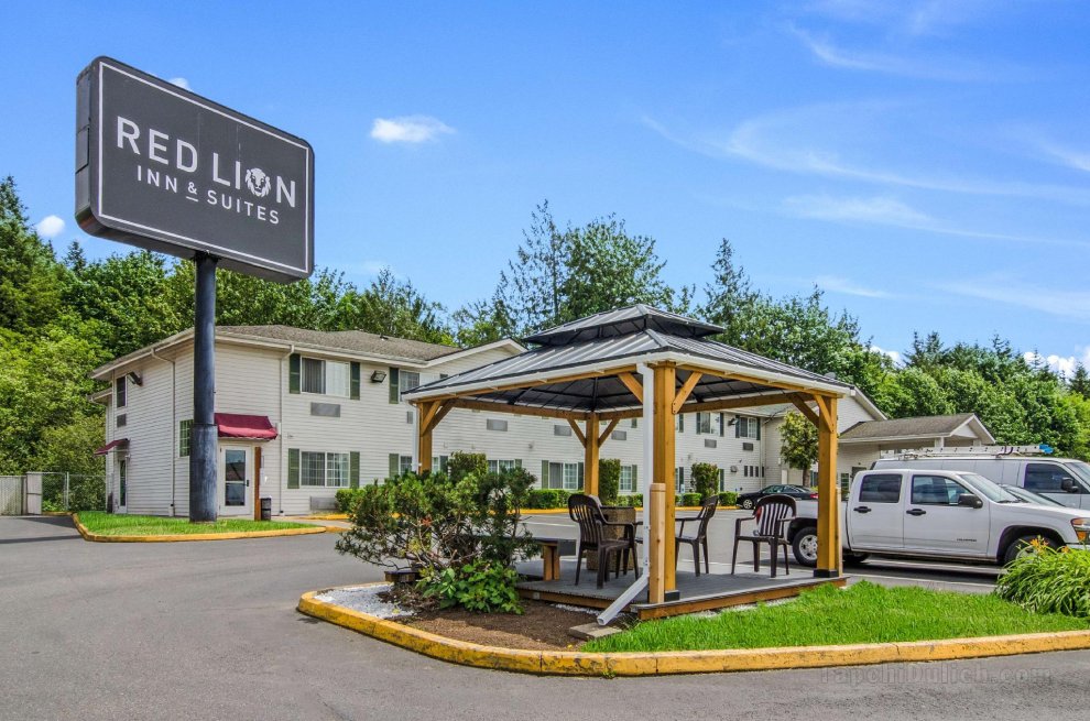 Red Lion Inn and Suites Port Orchard