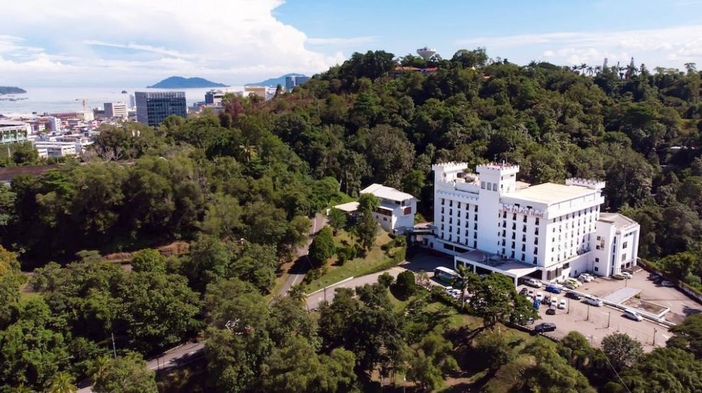 Khách sạn The Palace Kota Kinabalu