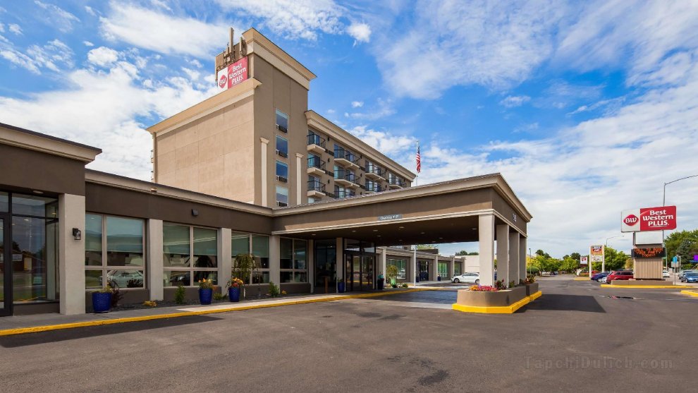 Khách sạn Best Western Plus Columbia River & Conference Center