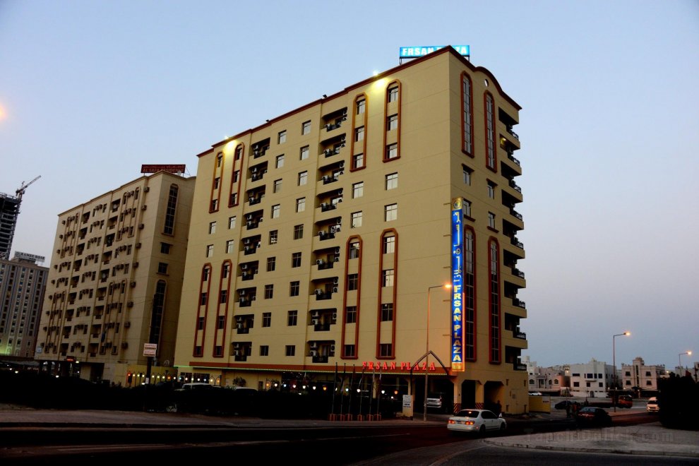 Khách sạn Frsan Plaza