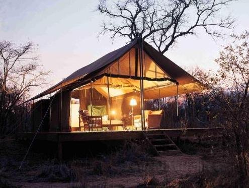 響蜜鴷野生動物園營地帳篷小屋
