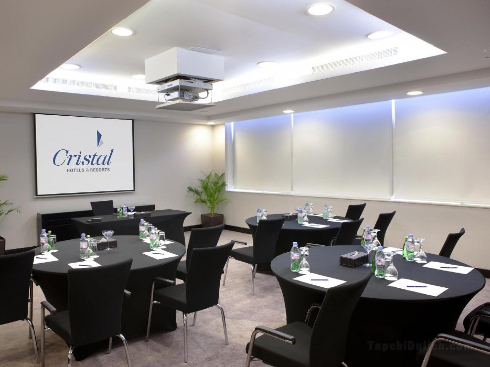 Khách sạn Cristal Abu Dhabi