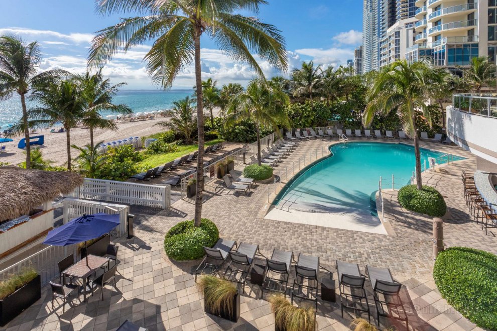 Doubletree Ocean Point Resort & Spa Miami Beach North