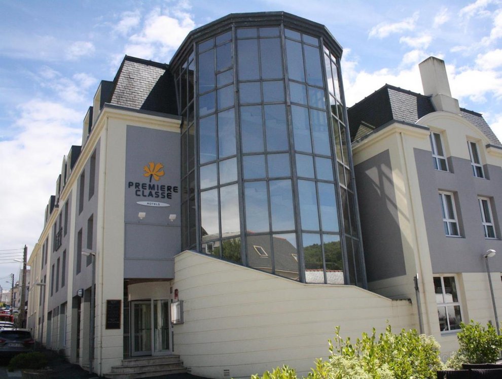 杜瓦訥內經典高級酒店
