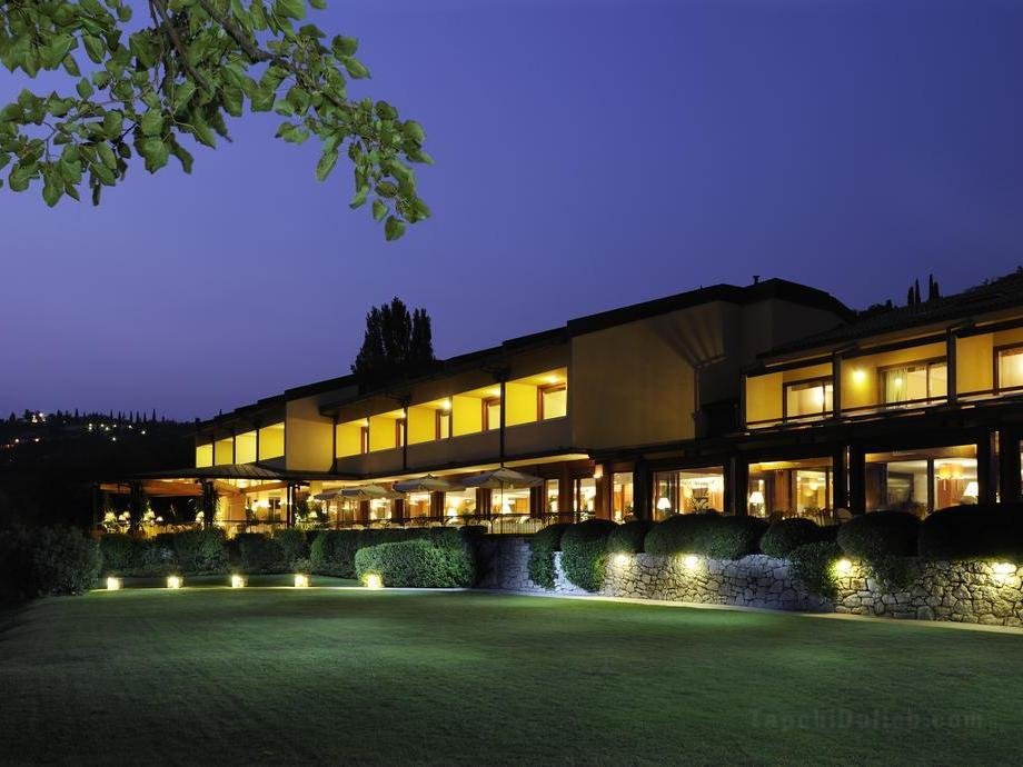 Khách sạn Poiano Garda Resort
