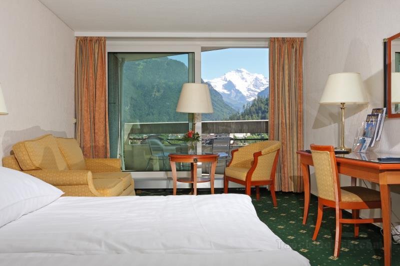 Khách sạn Metropole Swiss Quality