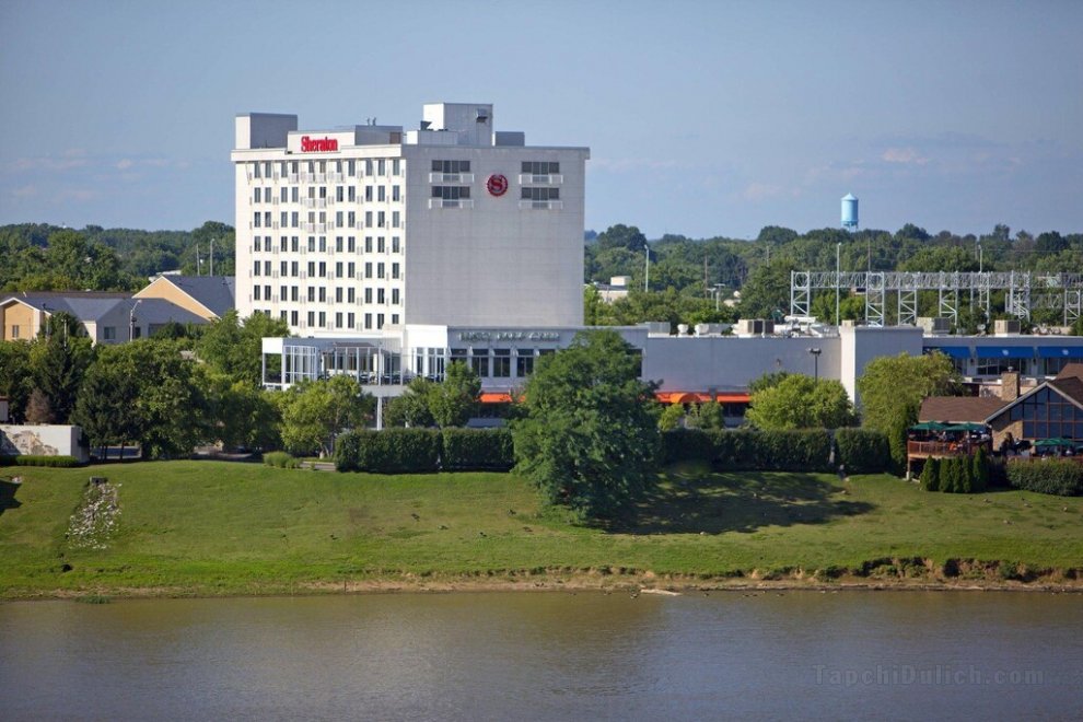 Khách sạn Sheraton Louisville Riverside