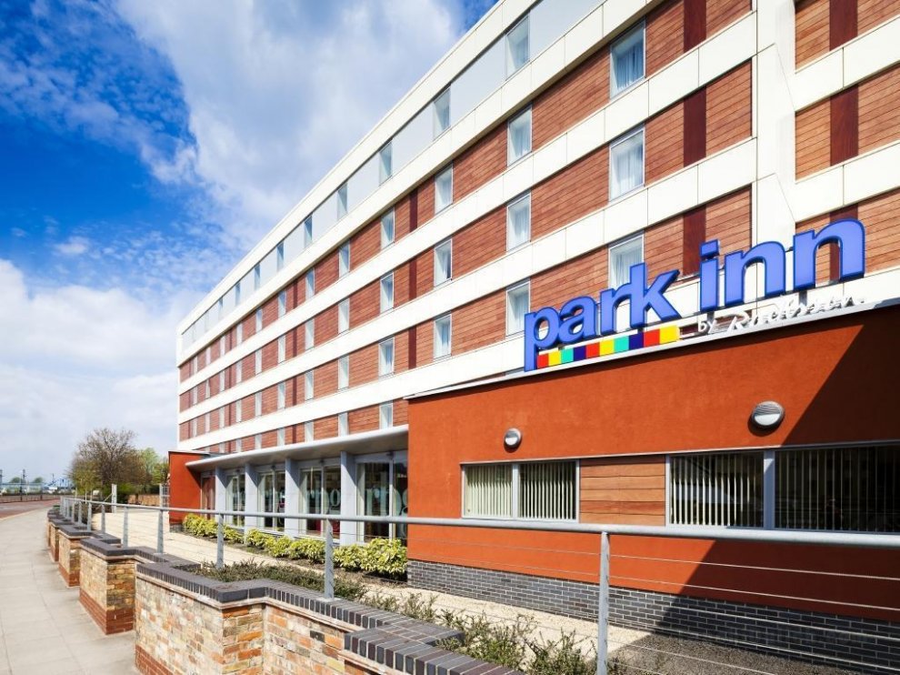 Khách sạn Park Inn by Radisson Peterborough