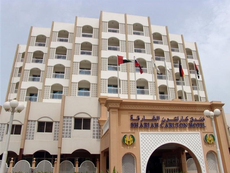 Khách sạn Sharjah Carlton
