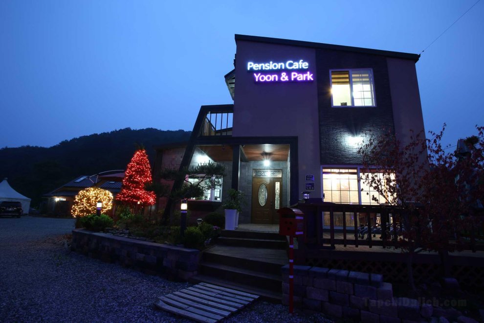 Yoon & Park House - Purple