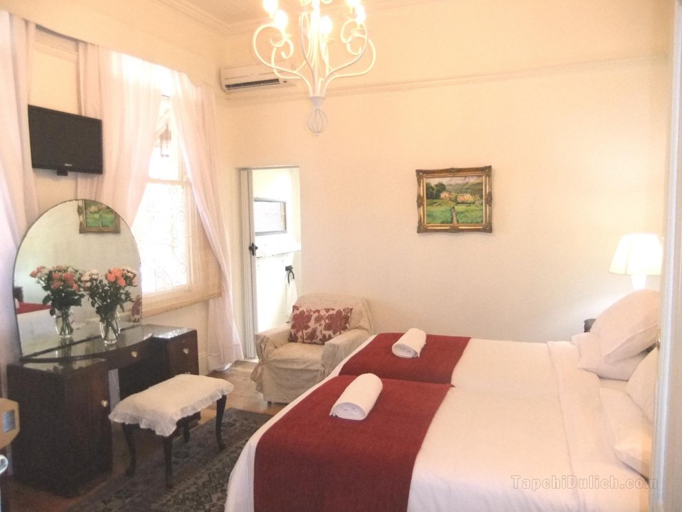 Pastel Guest house bed and breakfast self catering
