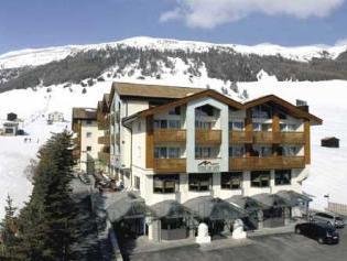 Khách sạn Lac Salin Spa & Mountain Resort