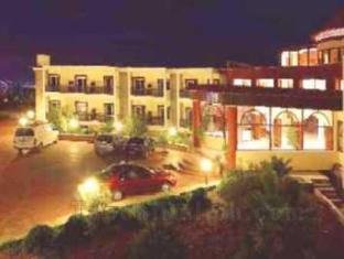Khách sạn Di Tania
