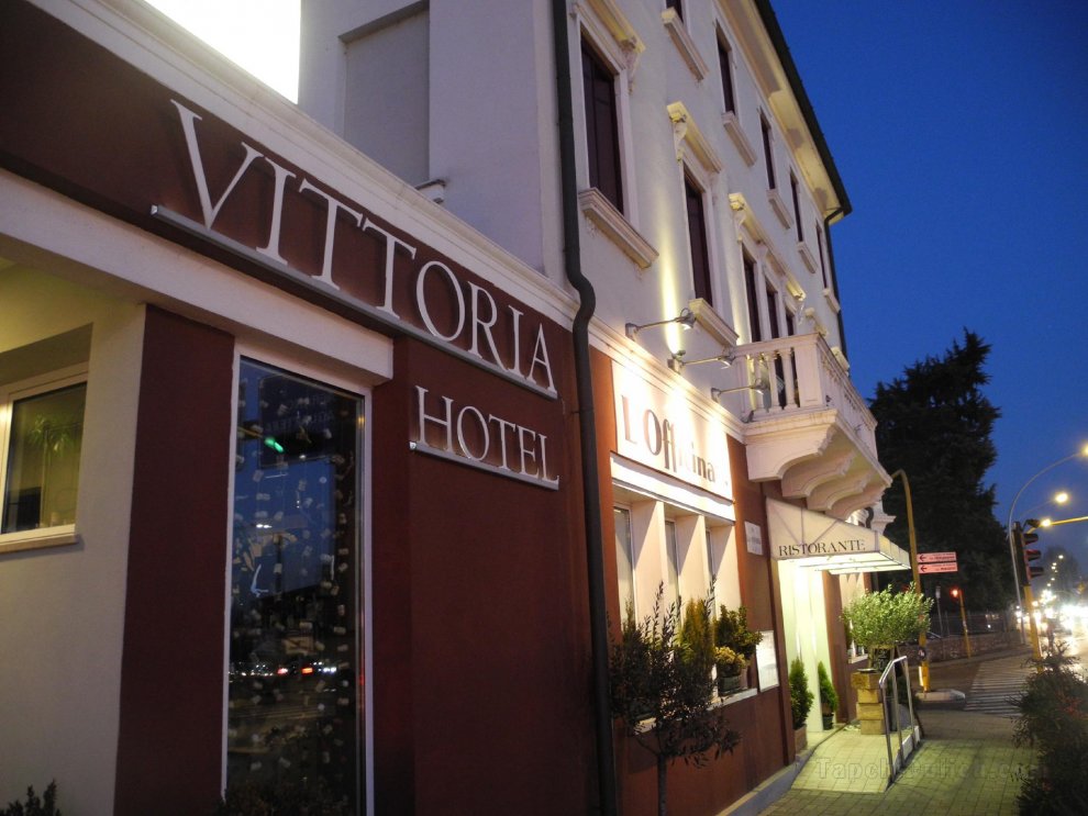 Khách sạn Vittoria