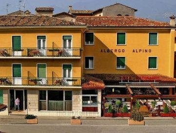 Khách sạn Alpino
