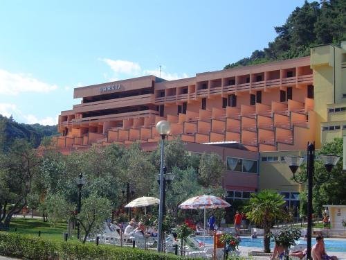 Khách sạn Narcis - Maslinica s & Resorts