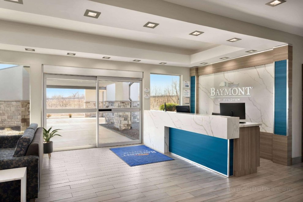Baymont Inn & Suites Shawnee
