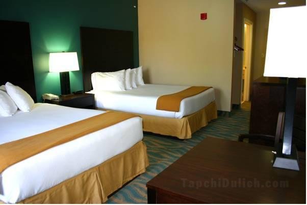 Khách sạn Holiday Inn Express & Suites Bluffton at Hilton Head Area