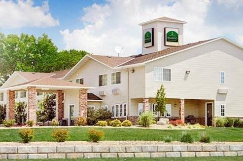 WAMEGO INN AND SUITES