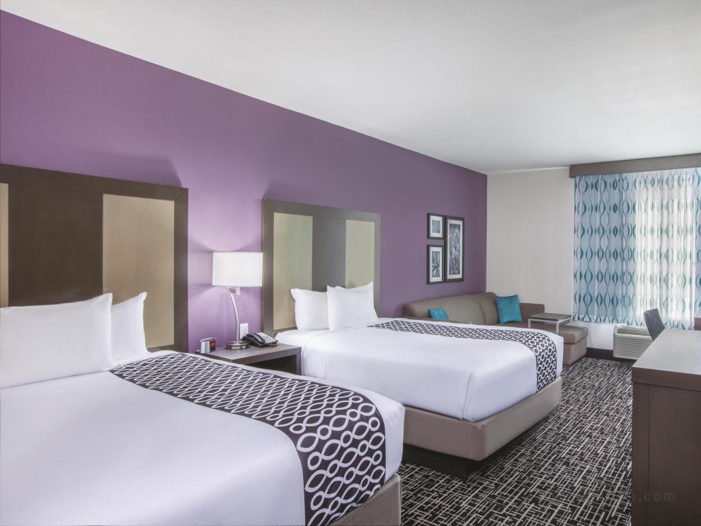 La Quinta Inn & Suites by Wyndham Lake Charles - Westlake