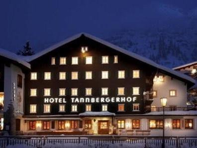 Khách sạn Tannbergerhof im Zentrum von Lech