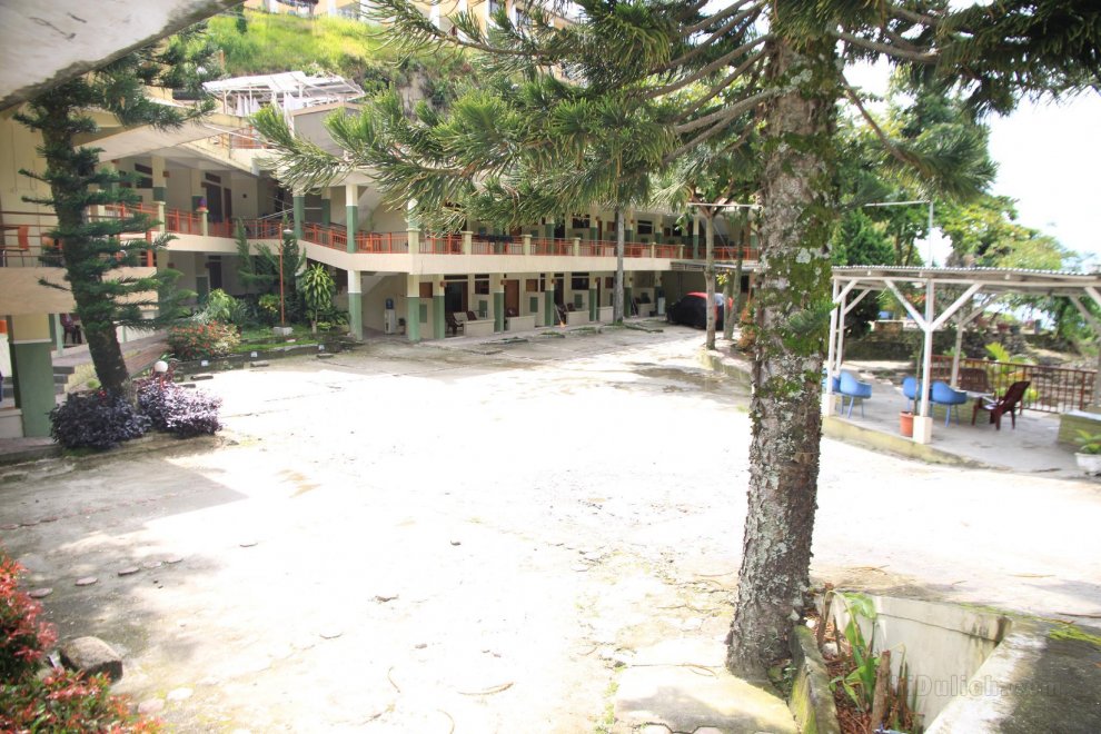 Khách sạn Pandu Lakeside Parapat