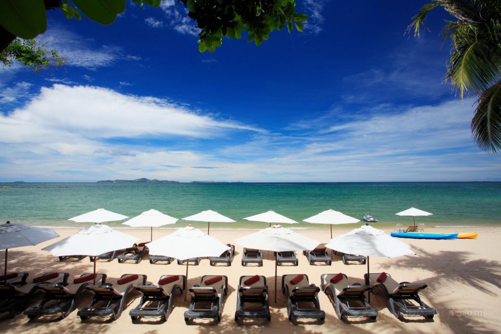 Centara Grand Mirage Beach Resort Pattaya (SHA Extra Plus)