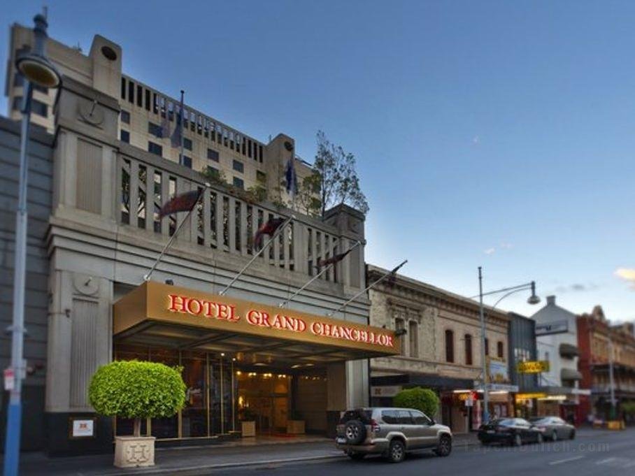 Khách sạn Grand Chancellor Adelaide