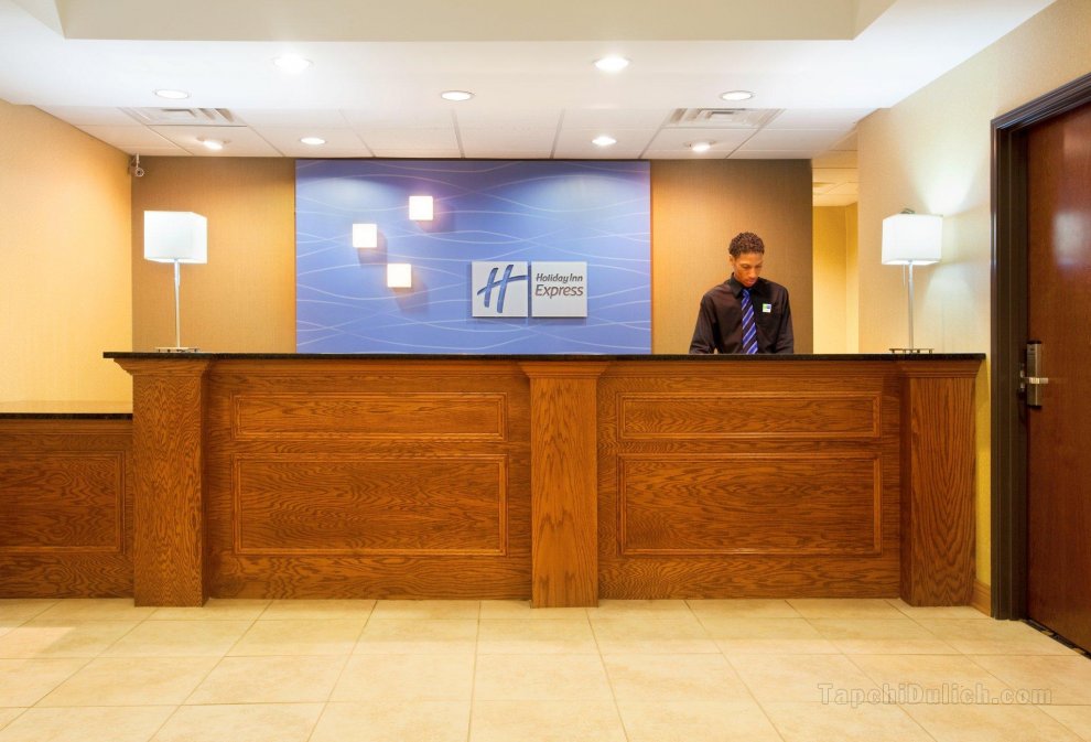Khách sạn Holiday Inn Express & Suites Chicago South Lansing