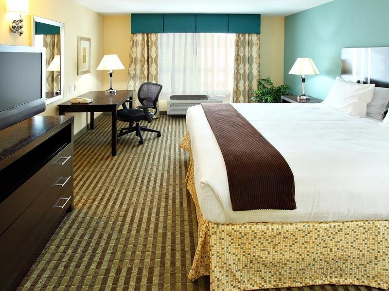 Khách sạn Holiday Inn Express & Suites Carthage