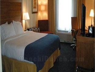 Khách sạn Holiday Inn Express & Suites Santa Cruz