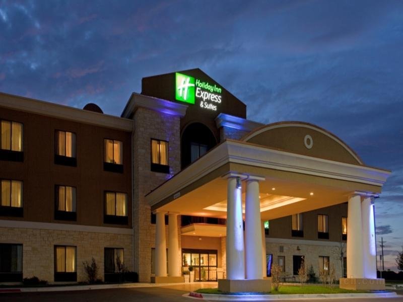 Khách sạn Holiday Inn Express & Suites Amarillo South