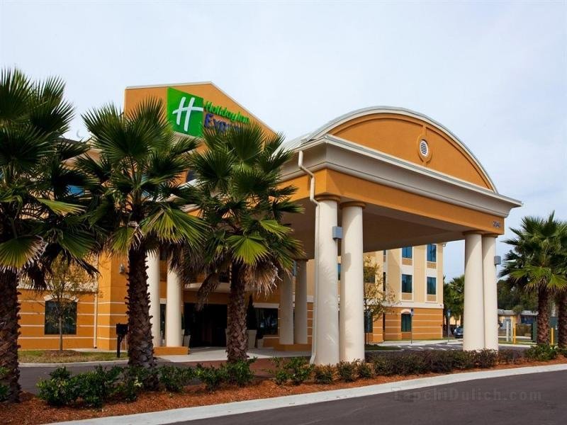 Khách sạn Holiday Inn Express & Suites Jacksonville - Mayport / Beach