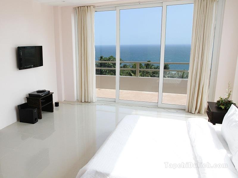 Tanawin Resort and Luxury Apartments