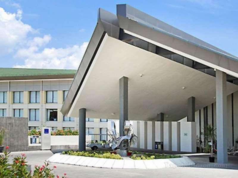 Novotel Manado Golf Resort & Convention Center