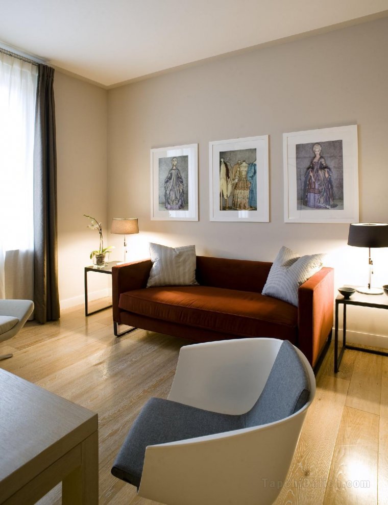 Khách sạn Escalus Luxury Suites Verona Apart