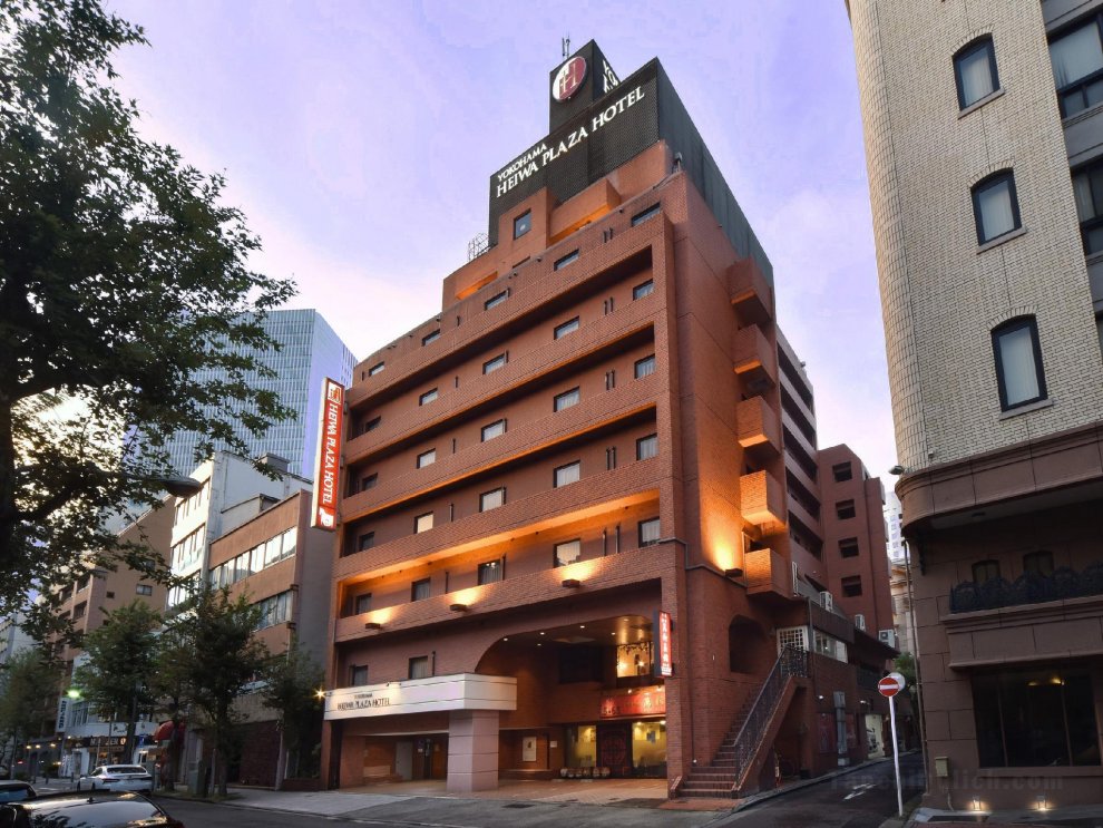 Khách sạn Yokohama Heiwa Plaza