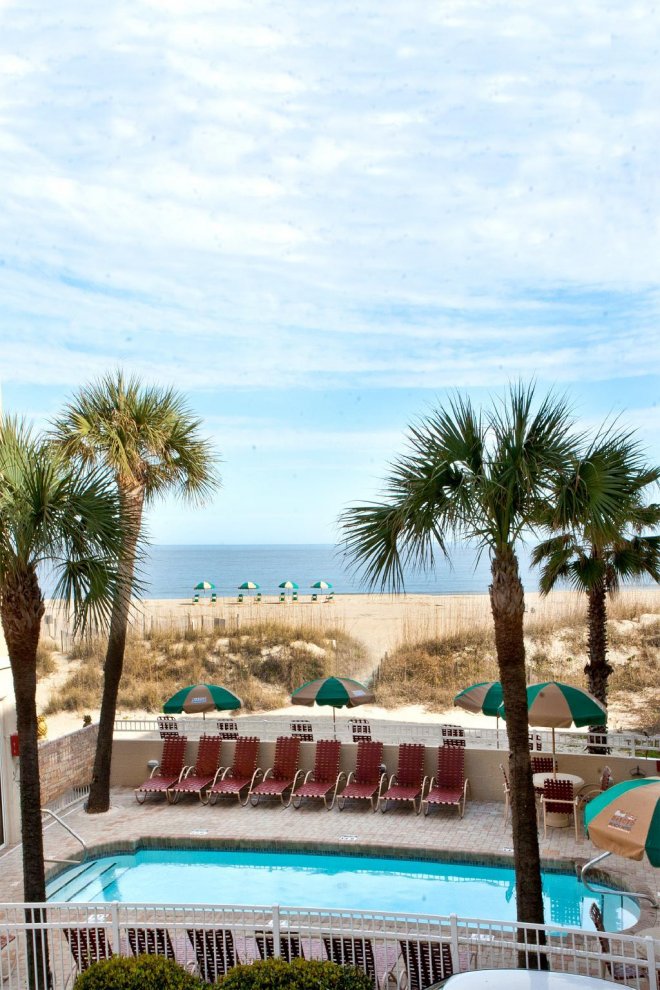 Khách sạn DeSoto Beach