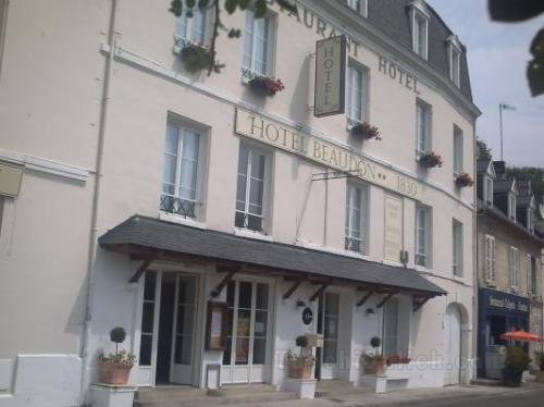 Khách sạn Logis Beaudon