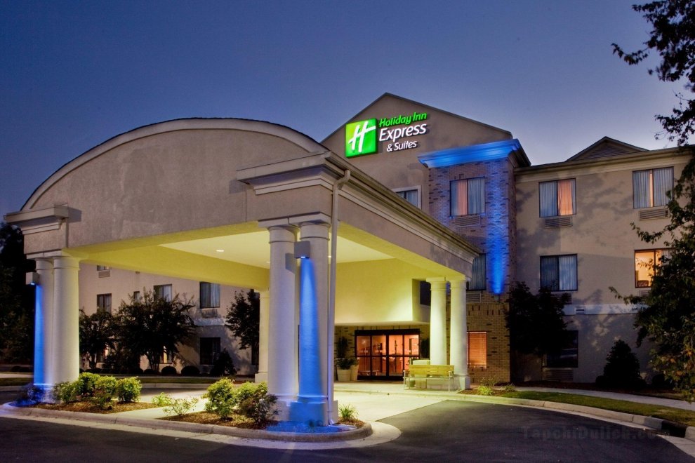 Khách sạn Holiday Inn Express And Suites Kinston