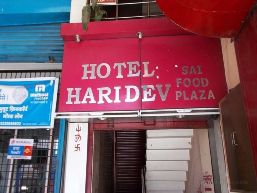 Khách sạn Haridev