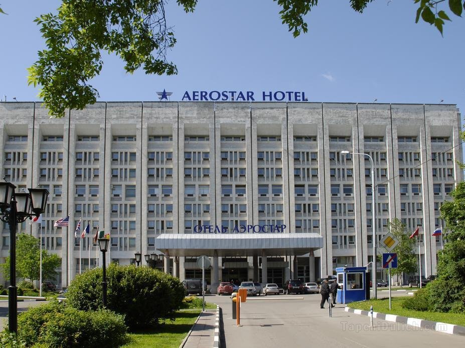 Khách sạn Aerostar
