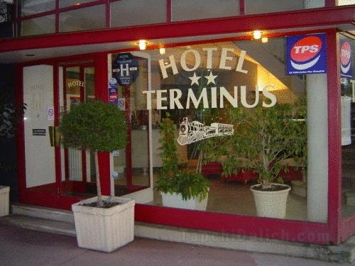 Khách sạn Brit Terminus