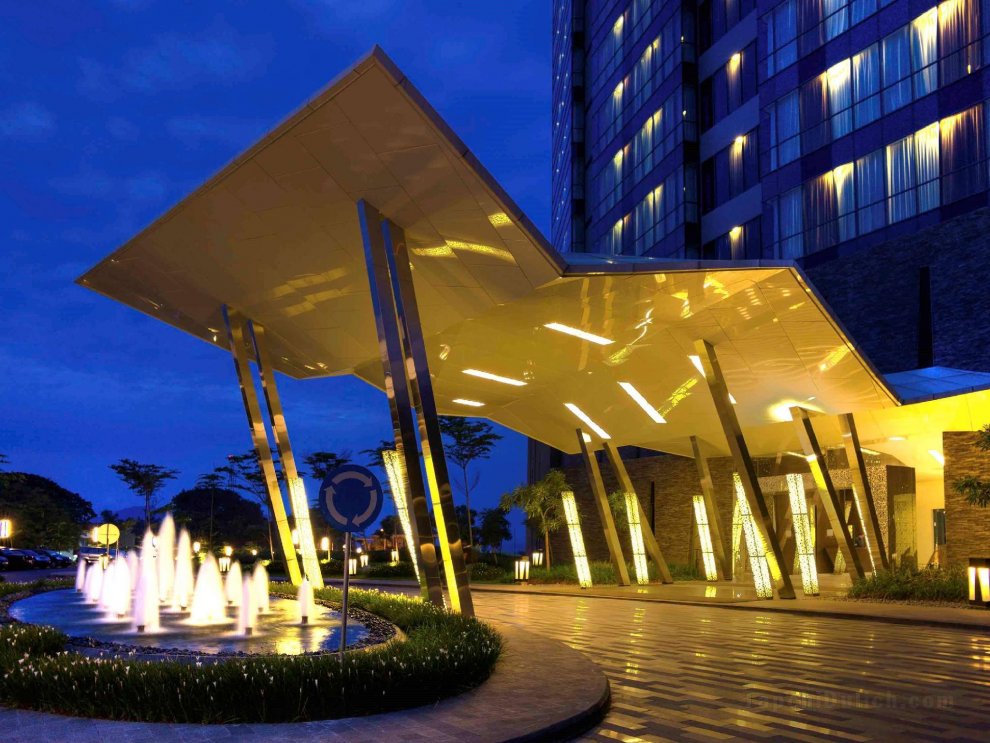 Khách sạn Novotel Lampung