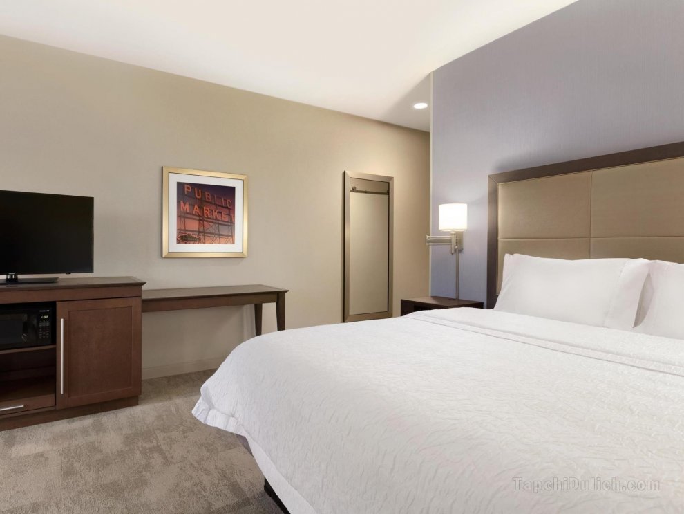 Hampton Inn & Suites Seattle/Renton
