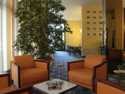 Khách sạn iH s Milano Eur - Trezzano sul Naviglio
