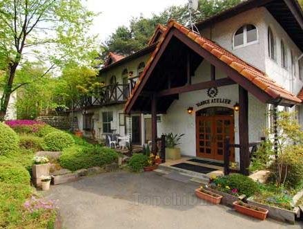 Yatsugatake Lodge Atelier Hotel