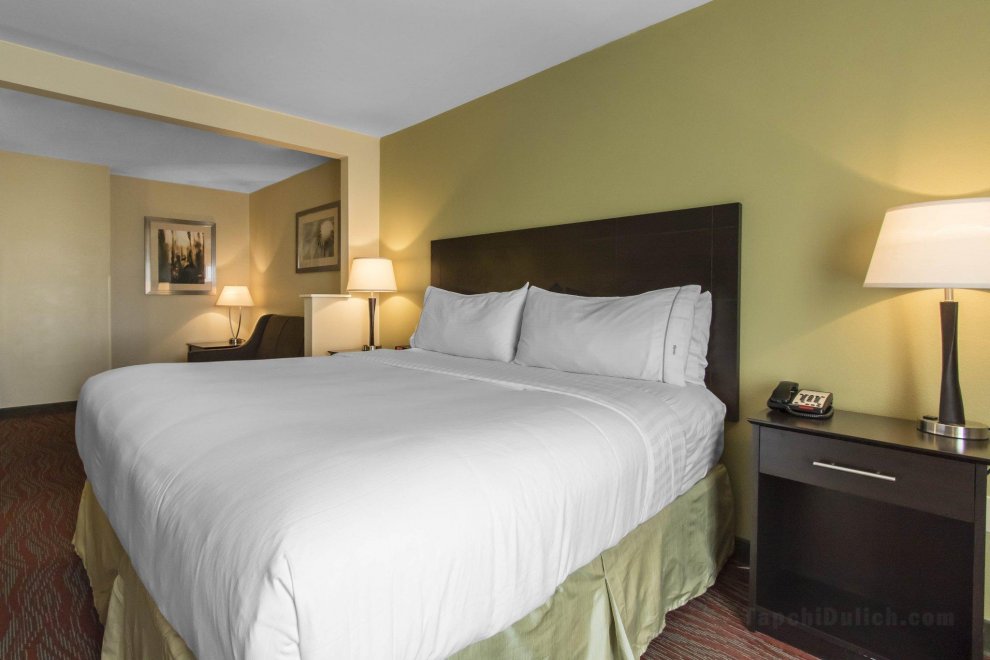 Khách sạn Holiday Inn Express & Suites Cullman