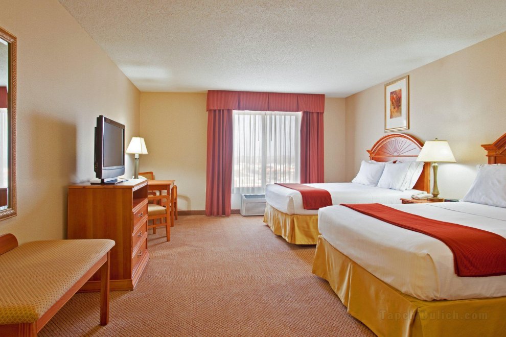 Khách sạn Holiday Inn Express & Suites Logansport