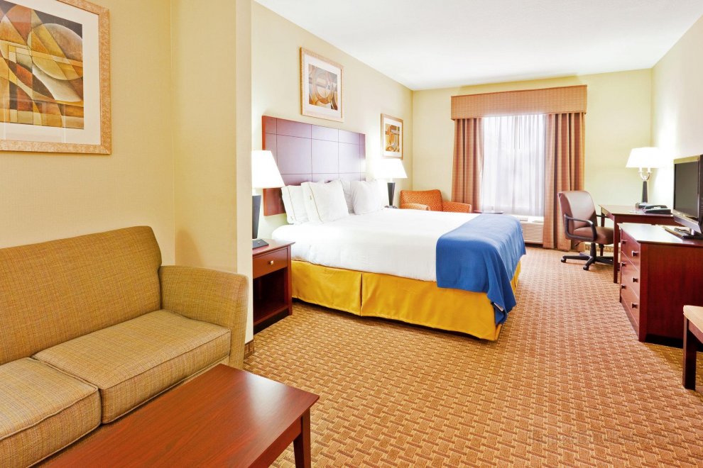 Khách sạn Holiday Inn Express & Suites-Magee